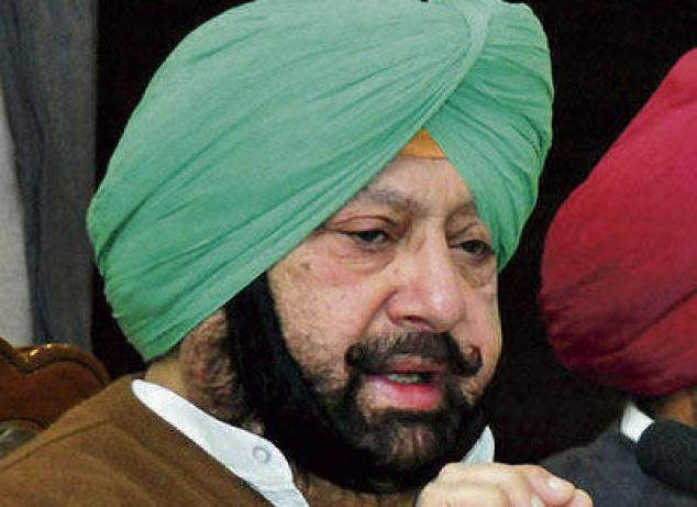 Politician Amarinder Singh Wearing Green Turban