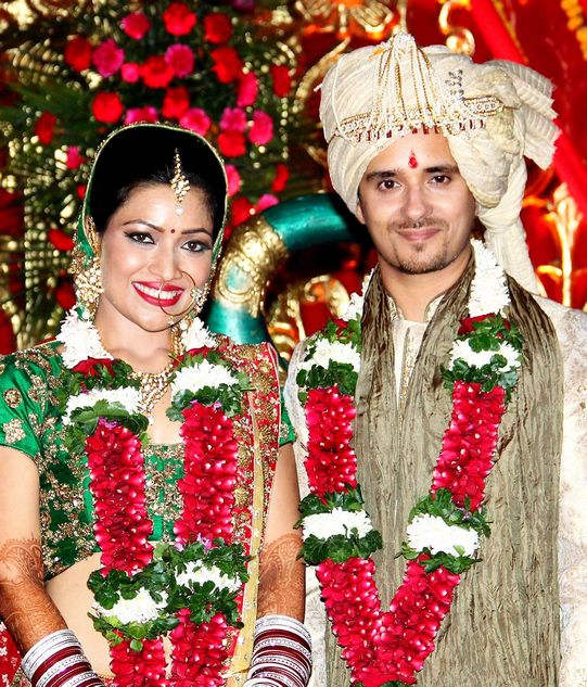 Amita Pathak Wedding Picture