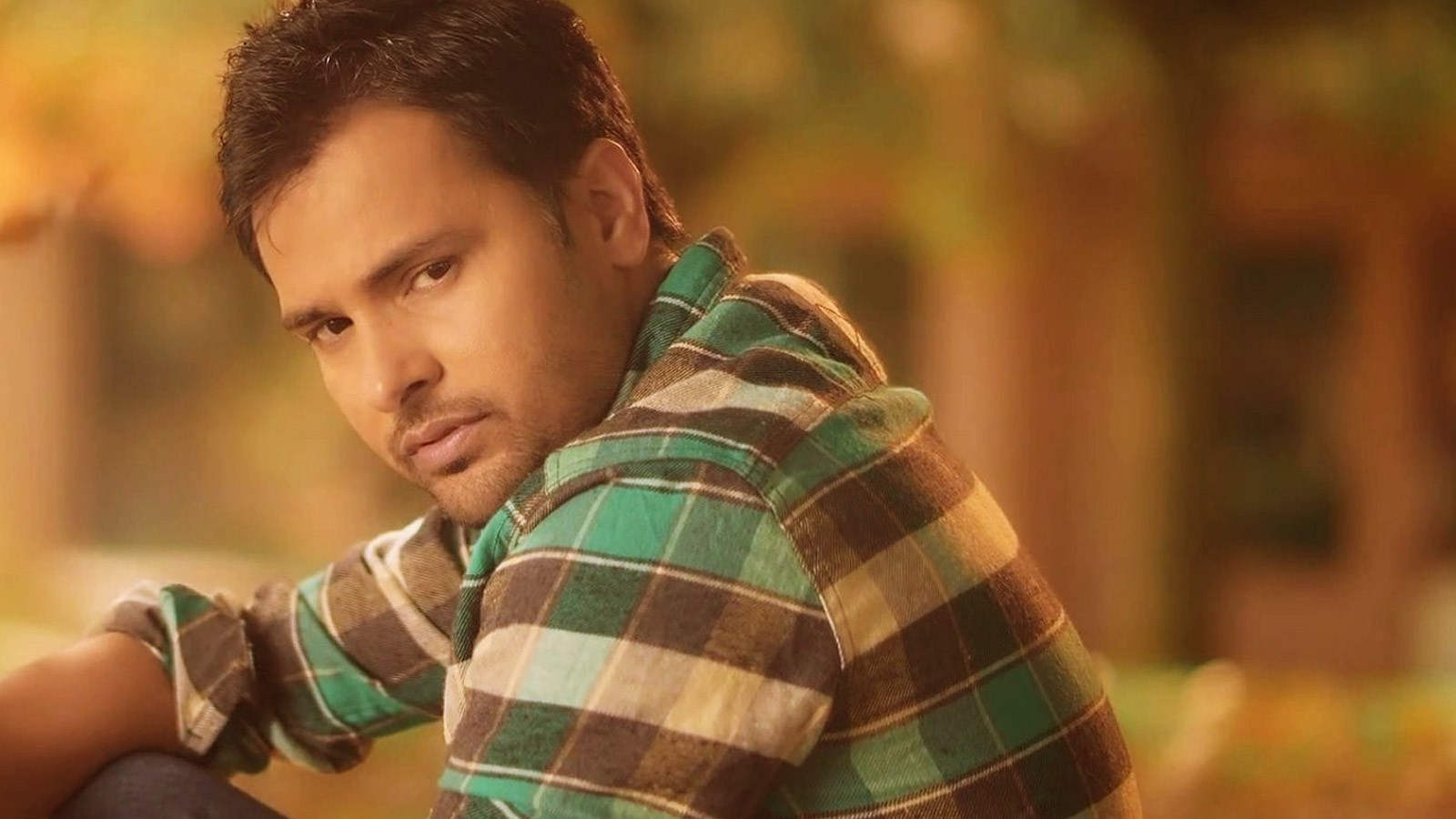 Sucessful Actor Amrinder Gill