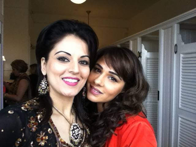 Anita Kailey With Other Actress