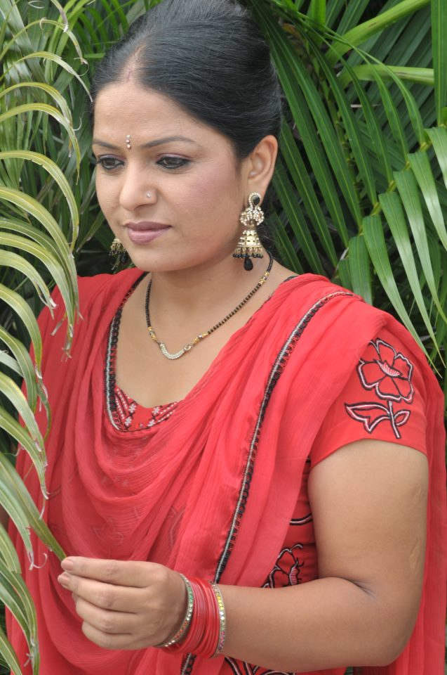 Anita Shabdeesh Actress Closeup