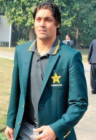 Anwar Ali Wearing Green Coat