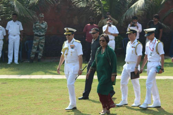 Barkha Dutt With Navy Officers