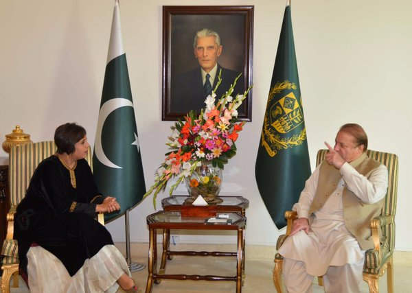 Barkha Dutt With Pakistan Pm