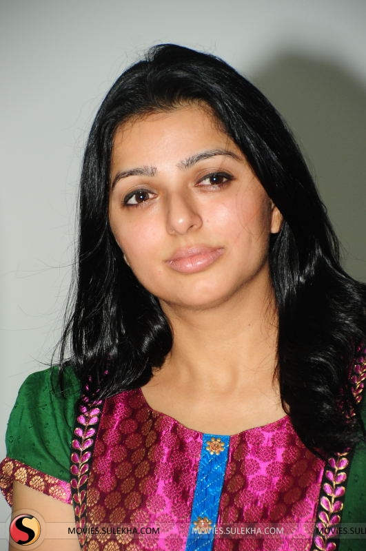 Bhumika Chawla  Tamil Famous Actress