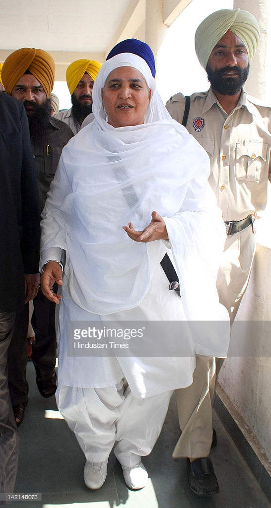 Bibi Jagir Kaur Wearing White Suit