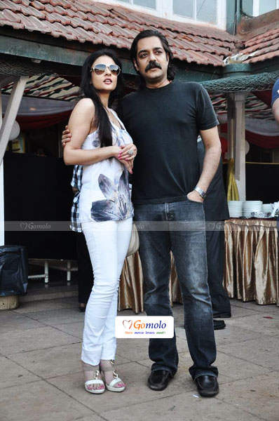 Chandrachur Singh With His Wife