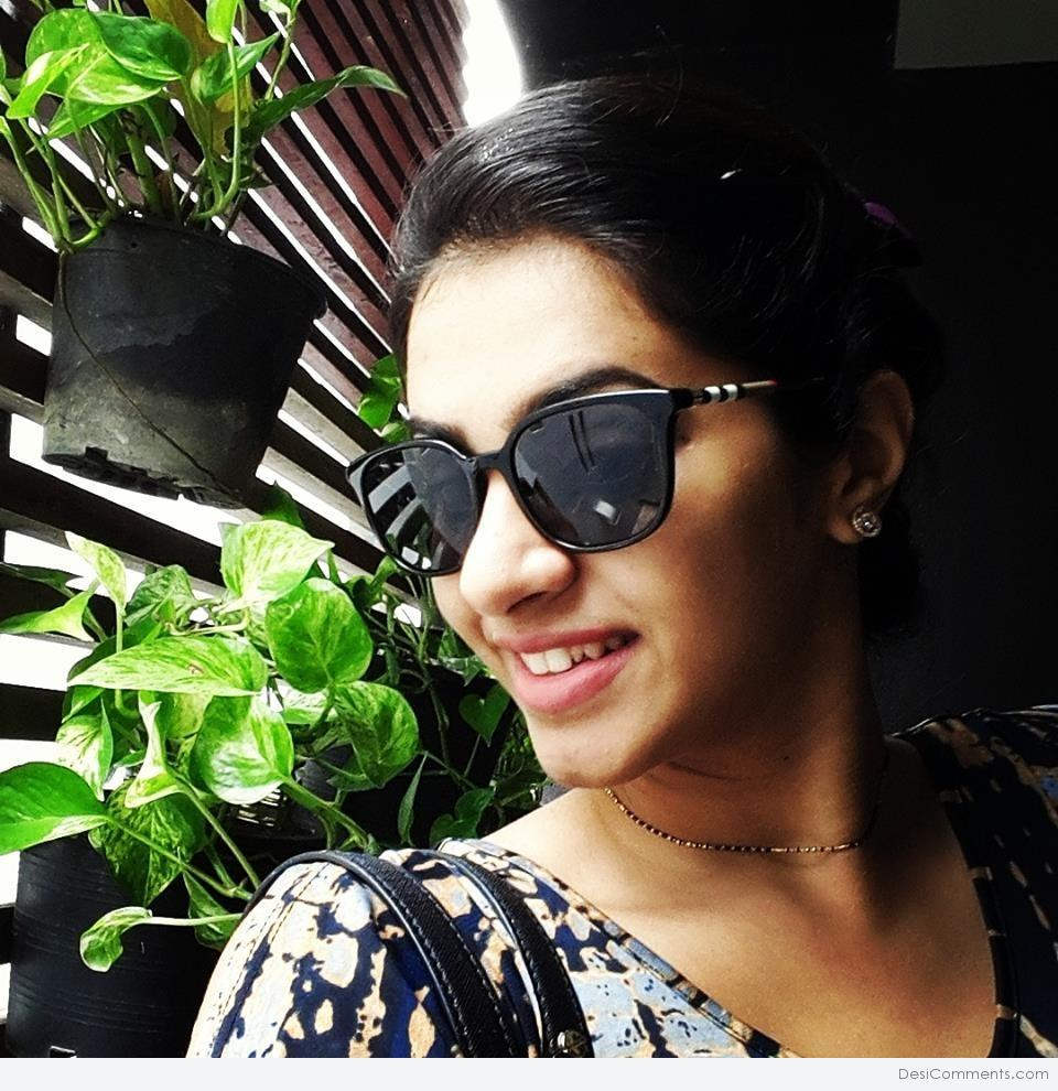 Dakshita Kumaria Wearing Black Goggles