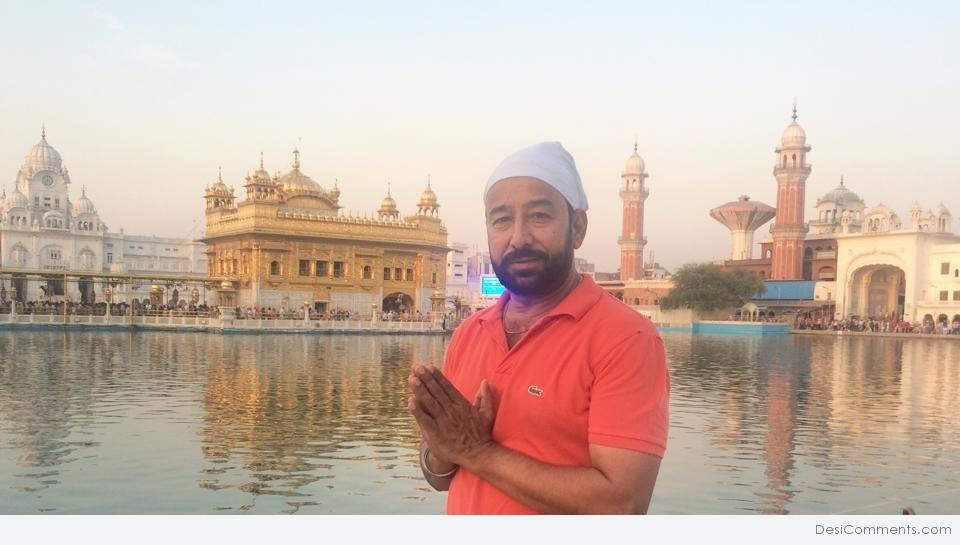 Darshan Aulakh At Golden Temple