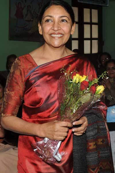 Deepti Naval Holding Flowers