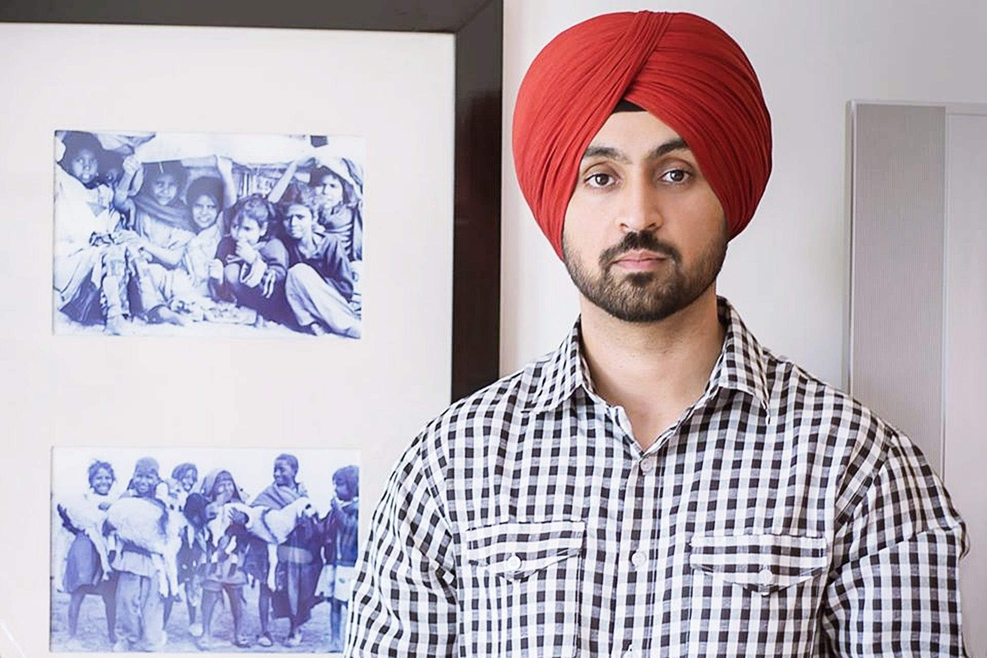 Photo Of Diljit Dosanjh In Red Turban