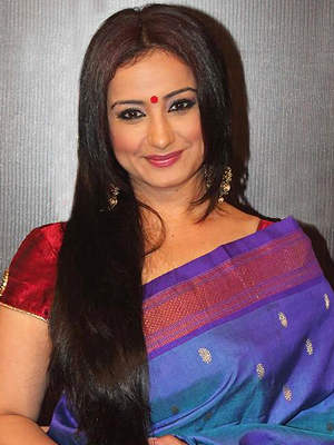 Divya Dutta In Purple Saree