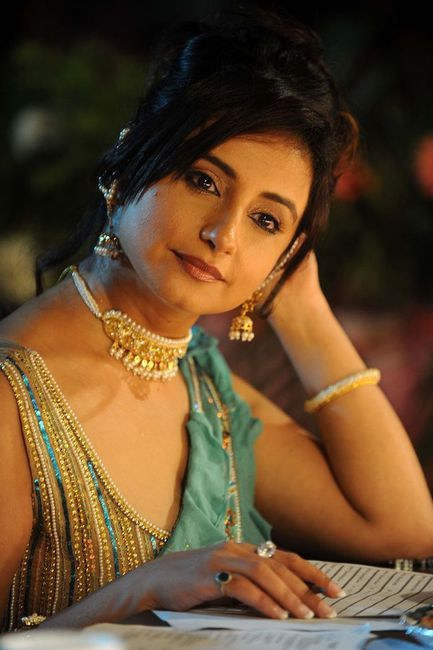 Divya Dutta Wearing Beautiful Necklace