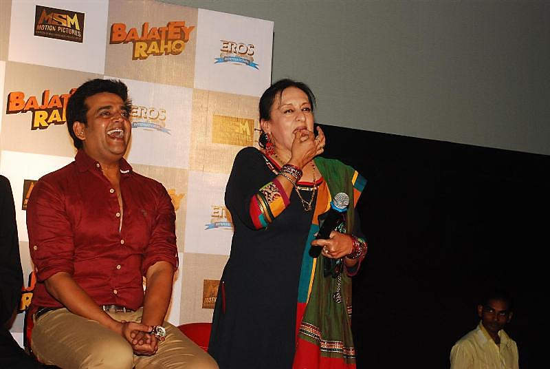 Dolly Ahluwalia With Ravi Kishan