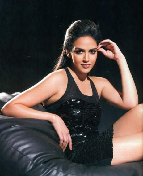 Indian Actress Esha Deol Wearing Short Dress