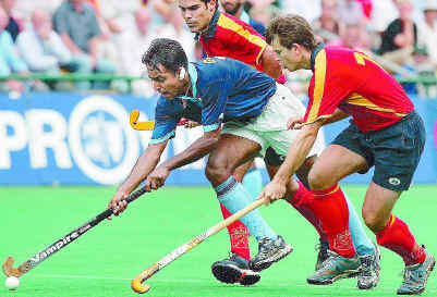 Gagan Ajit Singh Playing On Ground