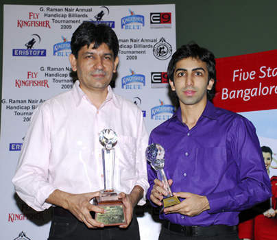 Geet Sethi Holding Trophy In His Hand