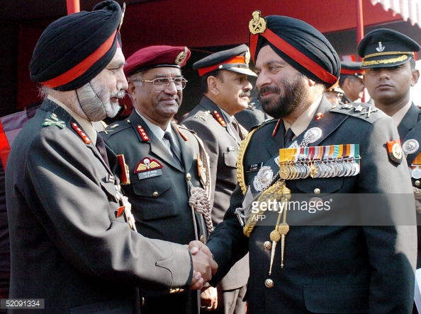 General Joginder Jaswant Singh Meets Army Officers After Take Over As