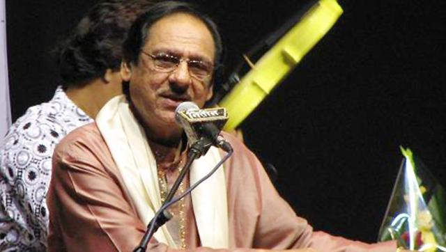Ghulam Ali Performing
