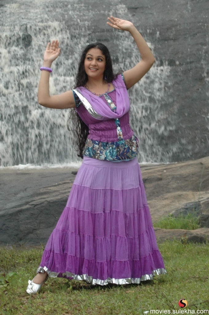 Gracy Singh Wearing Purple Outfit