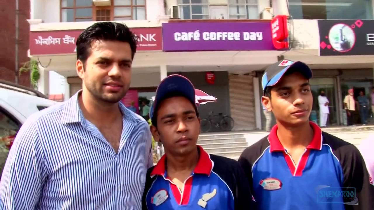 Gulzar Chahal With Fans
