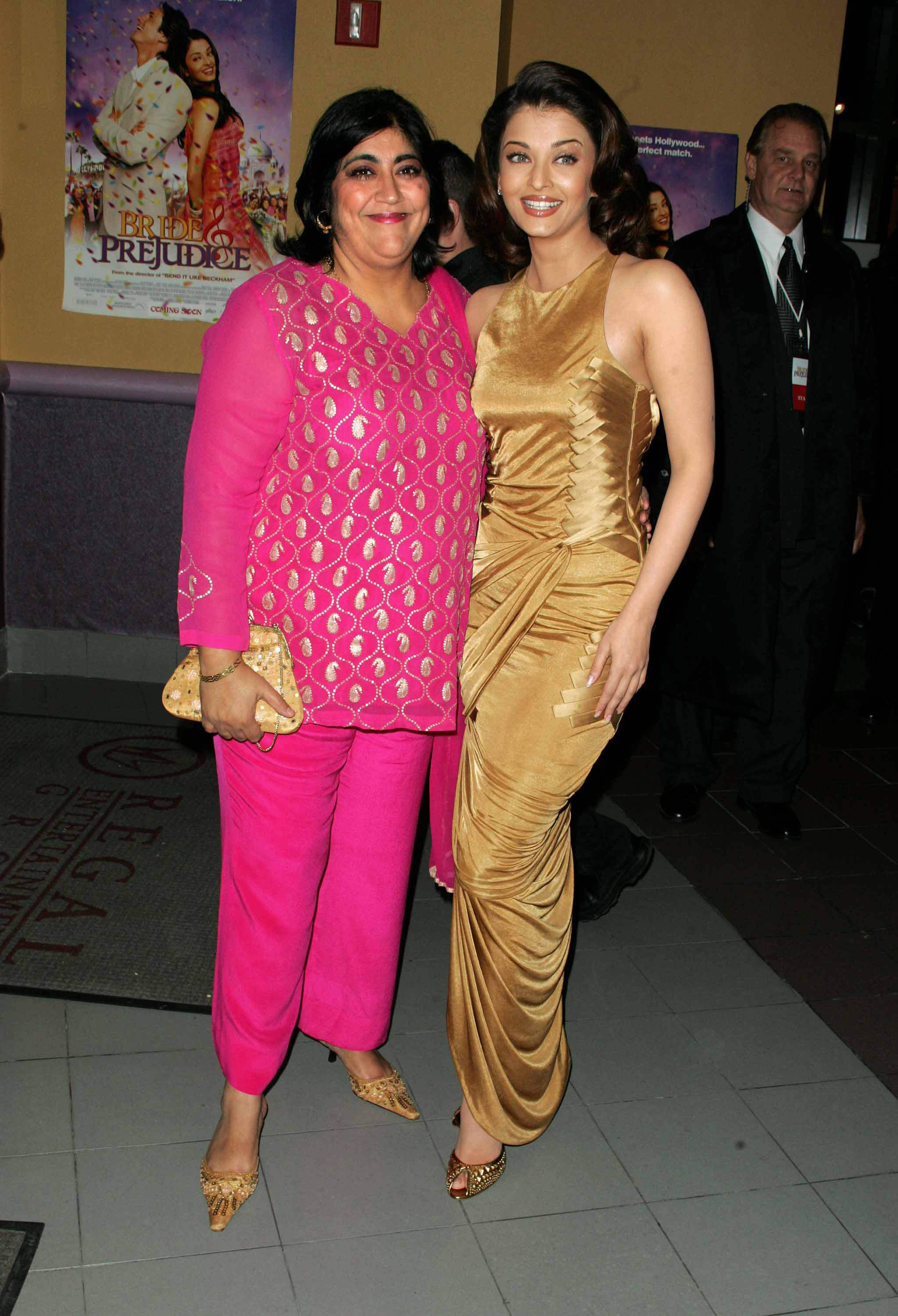 Standing Image Of  Gurinder Chadha With  Aishwarya Rai