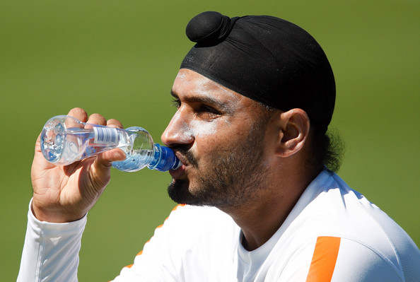 Harbhajan Singh Drinking Water