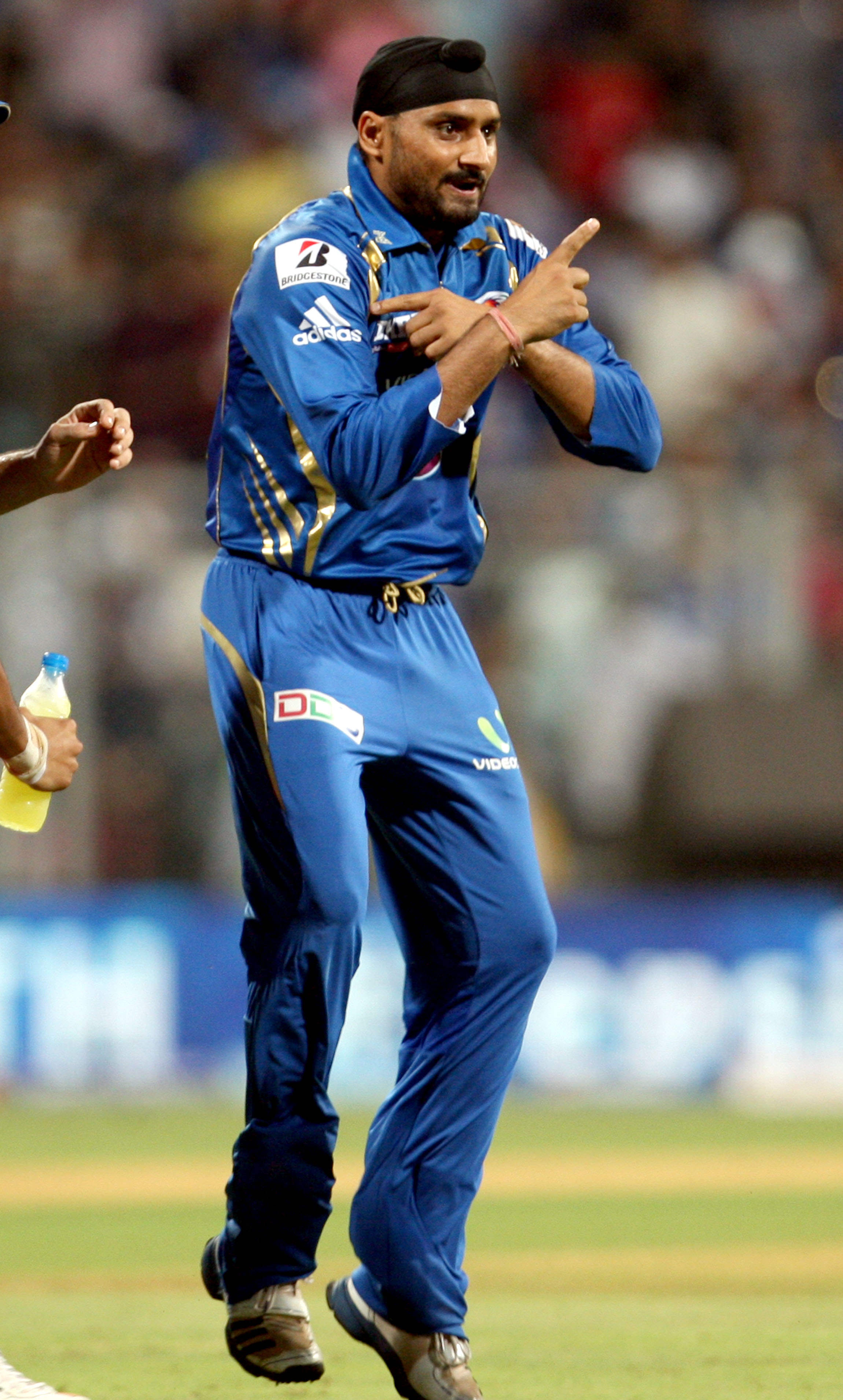 Picture Of Harbhajan Singh Dancing On Pitch