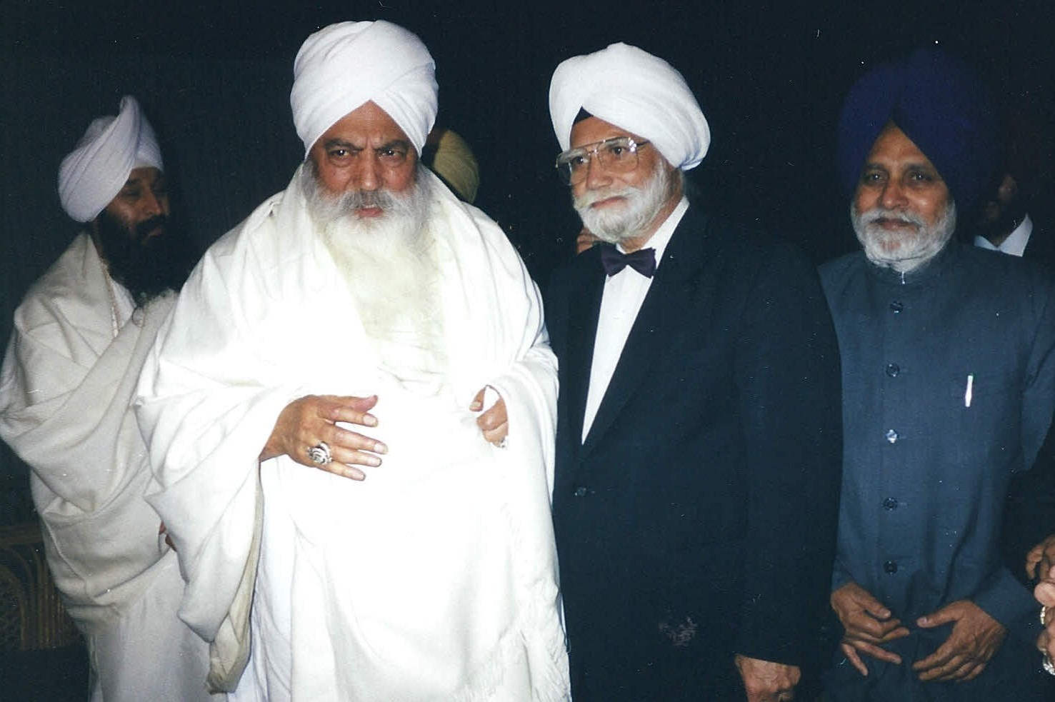 Harbhajan Singh Yogi Wearing White Chadra