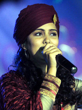 Harshdeep Kaur Wearing Maroon Turban
