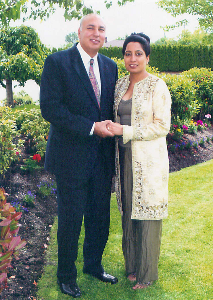 Herb Dhaliwal With His Wife Neelu Kang