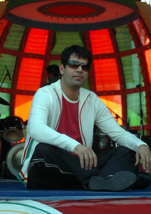 Sitting Image Of Jasbir Jassi