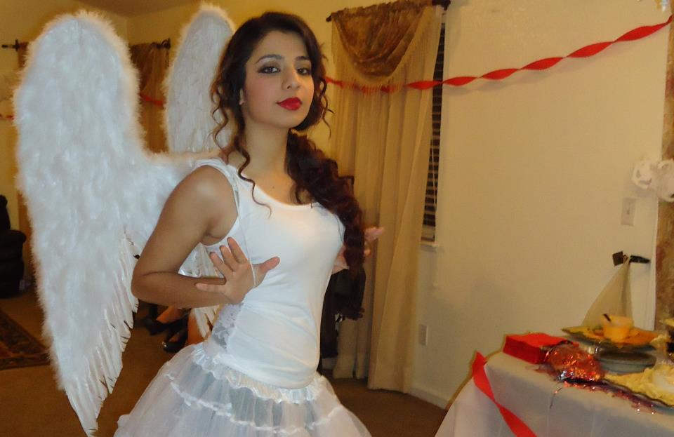 Jasmine Sandlas Wearing Angels Wings