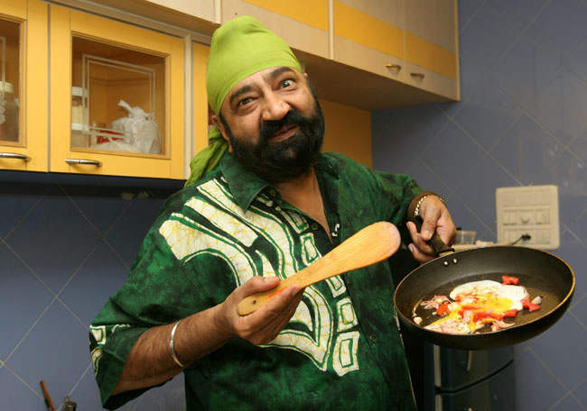 Jaspal Bhatti Making Food