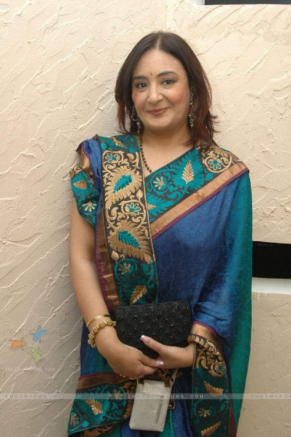 Jaspinder Narula Wearing Beautiful Saree
