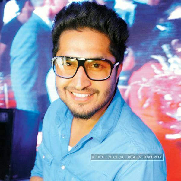 Jassi Gill Wearing Goggles