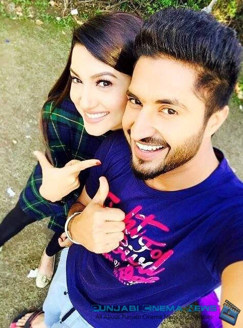 Smilimng Jassi Gill