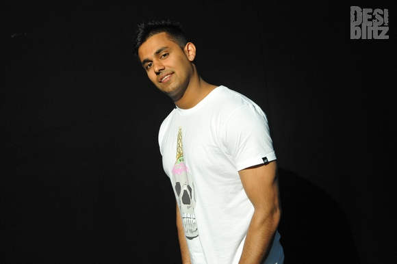 Jaz Dhami Looking Awesome