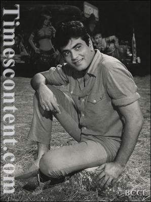 Old Black And White Pic Of Jeetendra