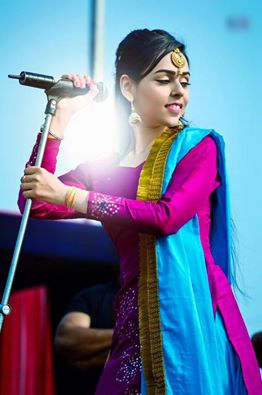 Punjabi Singer Jenny Johal