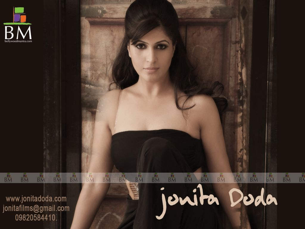 Jonita Doda Stunning Pose