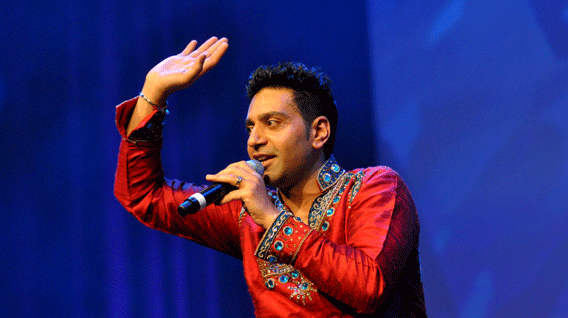 Excelent Singer Kamal Heer