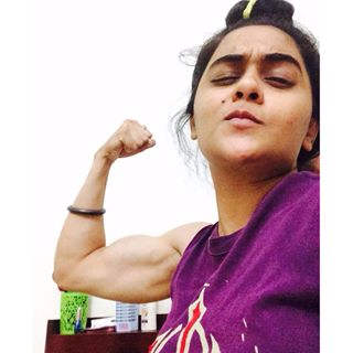 Kamaljeet Kaur Showing Muscles
