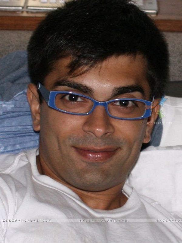 Karan Singh Grover Wearing Blue Spectacles