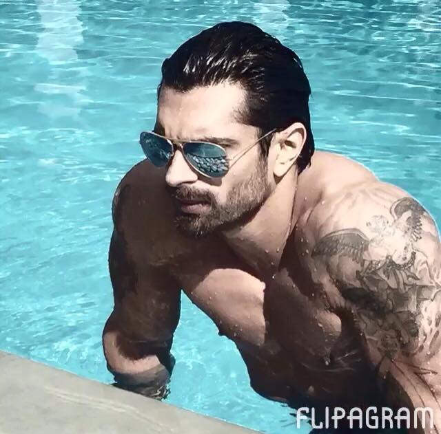 Swimming Pic Of Karan Singh Grover