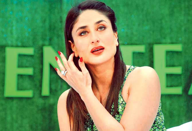 Kareena Kapoor Wearing Green Dress