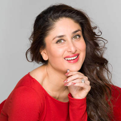 Kareena Kapoor Wearing Red Dress