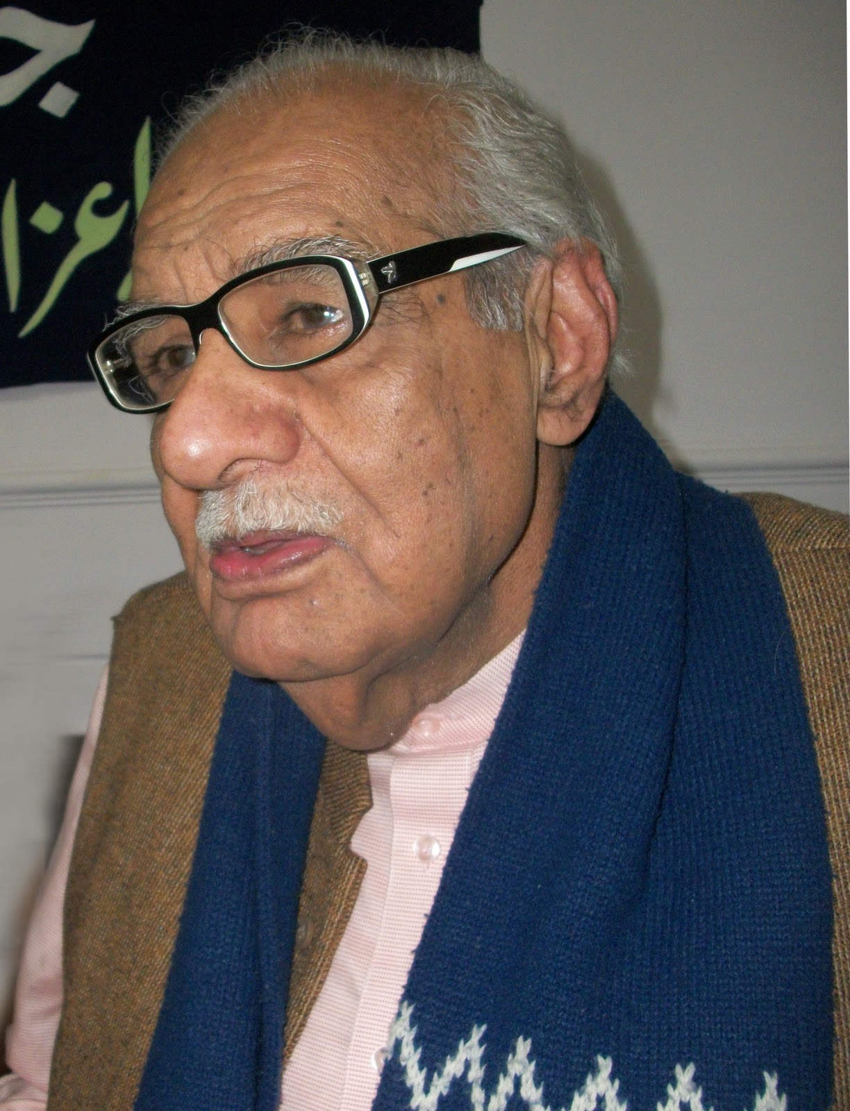 Famous Author Kuldip Nayar