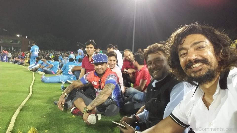 Kuljinder Singh Sidhu Taking Selfie
