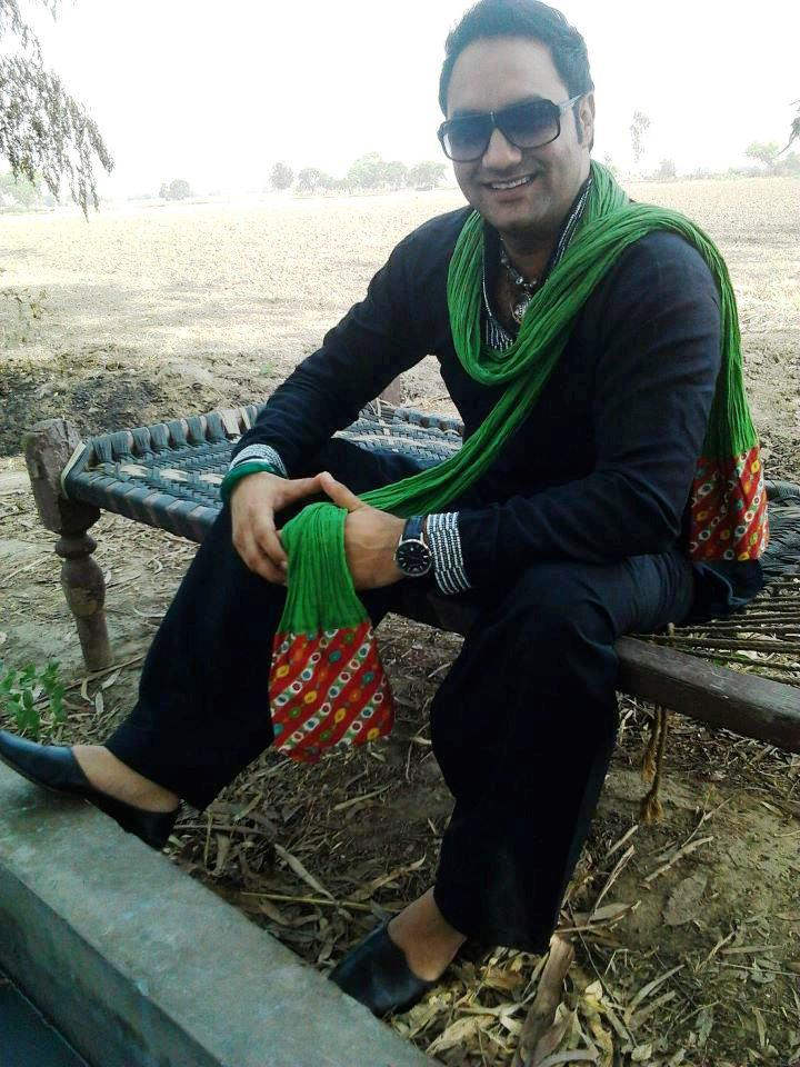 Lakhwinder Wadali Wearing Goggles